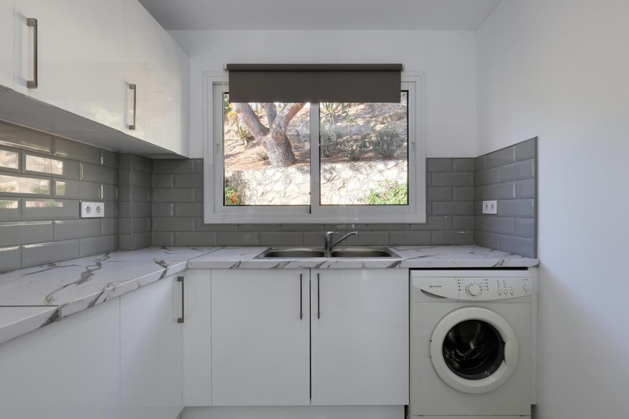 Quaint 2 Bedroom Townhouse With Pool Close To Sea! Benalmádena Zewnętrze zdjęcie