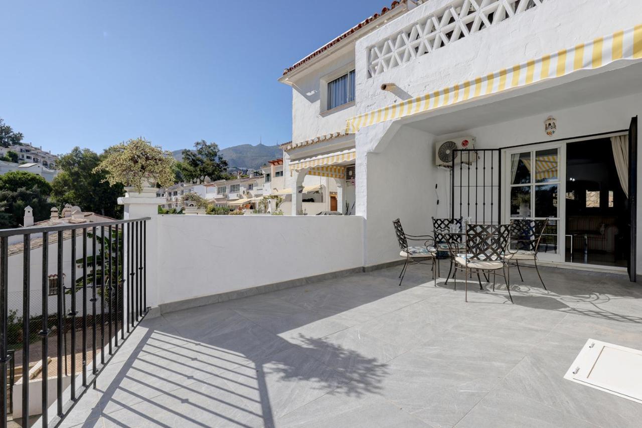 Quaint 2 Bedroom Townhouse With Pool Close To Sea! Benalmádena Zewnętrze zdjęcie