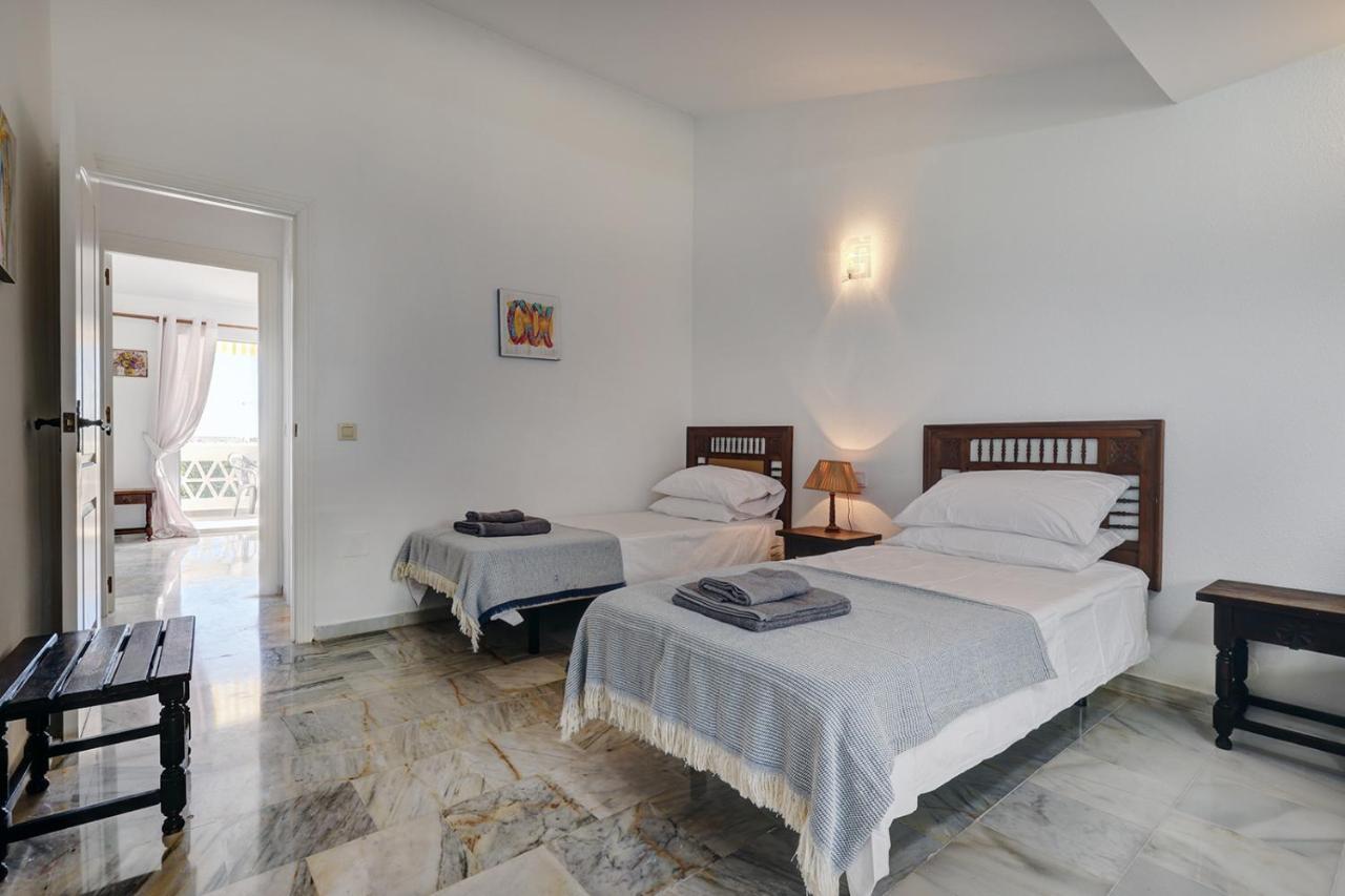 Quaint 2 Bedroom Townhouse With Pool Close To Sea! Benalmádena Zewnętrze zdjęcie
