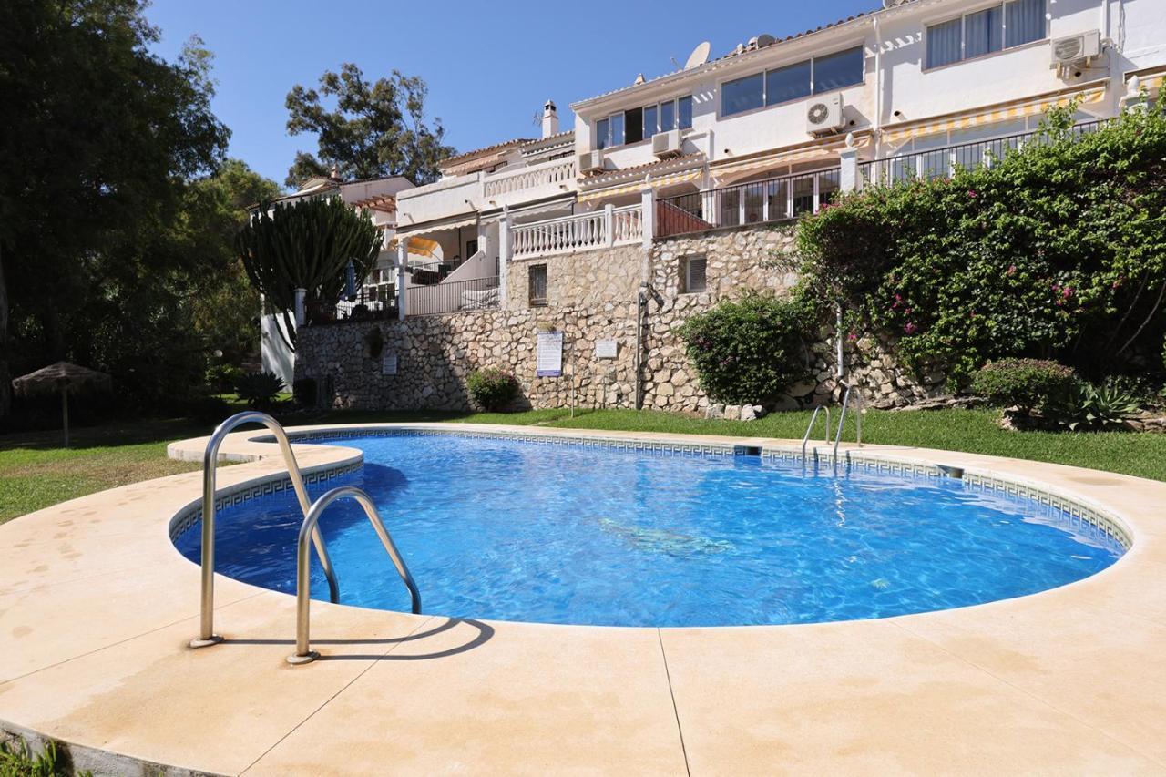 Quaint 2 Bedroom Townhouse With Pool Close To Sea! Benalmádena Zewnętrze zdjęcie
