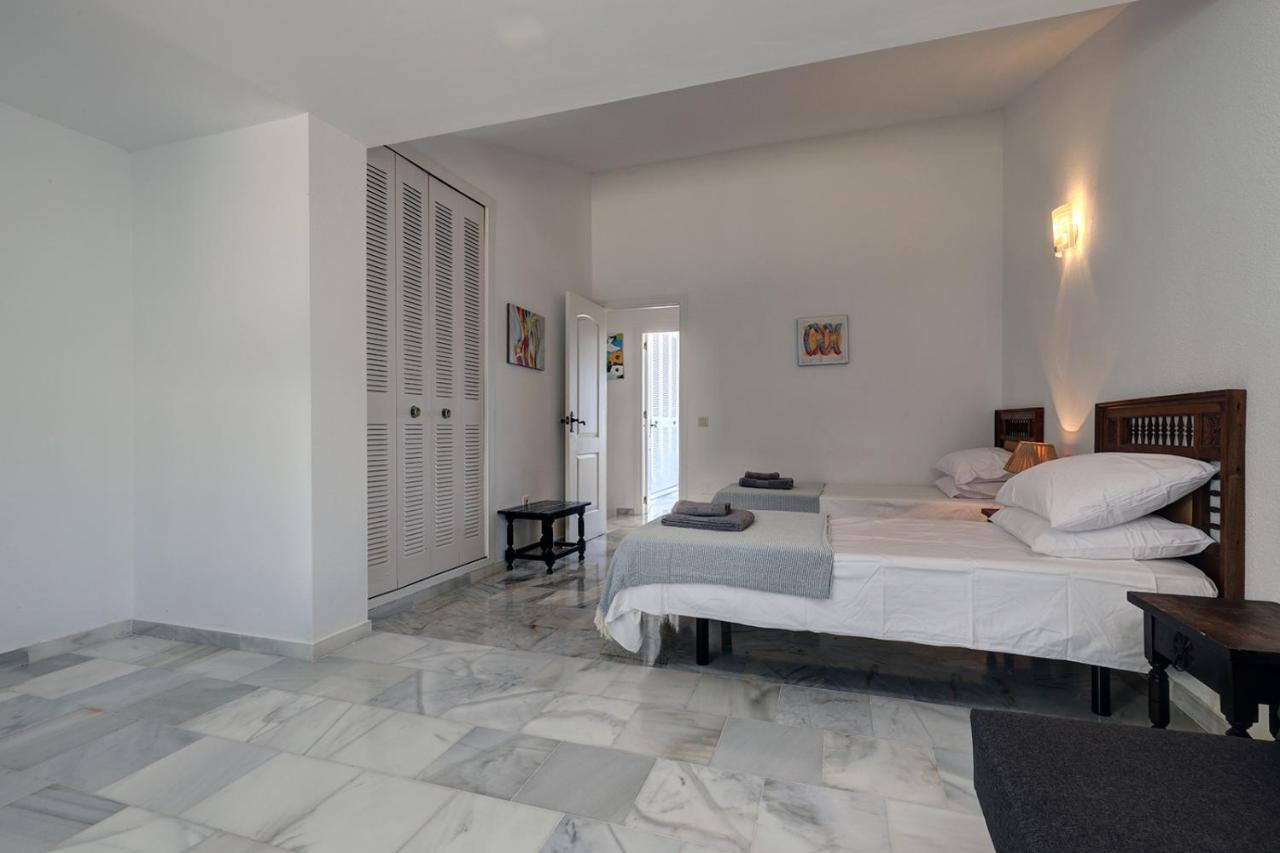 Quaint 2 Bedroom Townhouse With Pool Close To Sea! Benalmádena Zewnętrze zdjęcie