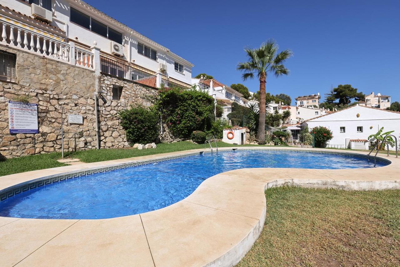 Quaint 2 Bedroom Townhouse With Pool Close To Sea! Benalmádena Zewnętrze zdjęcie